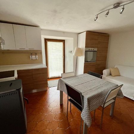 Maison Merlot Apartment Aosta Bagian luar foto