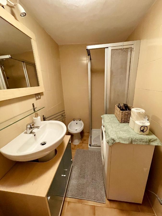 Maison Merlot Apartment Aosta Bagian luar foto