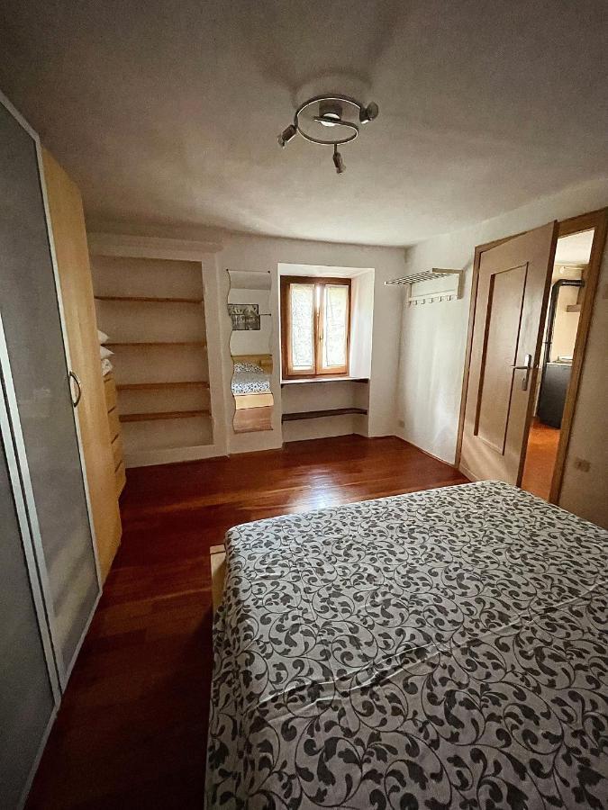 Maison Merlot Apartment Aosta Bagian luar foto