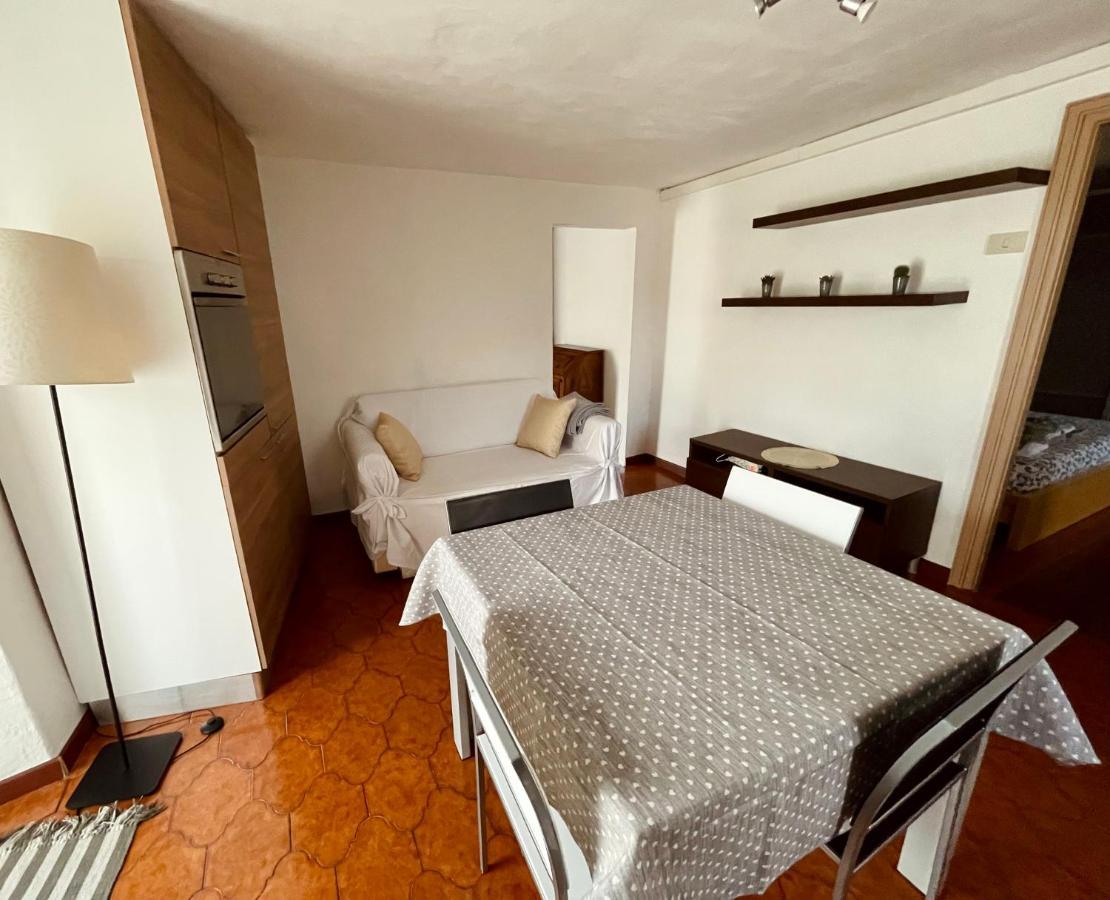 Maison Merlot Apartment Aosta Bagian luar foto